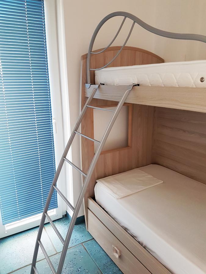 Mene Aparthotel
